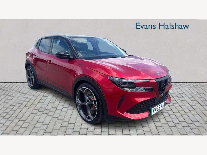 Alfa Romeo Junior 54kWh Elettrica Veloce Auto 5dr