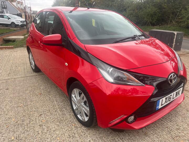 Toyota AYGO 1.0 VVT-i X-pression X-shift Euro 6 5dr