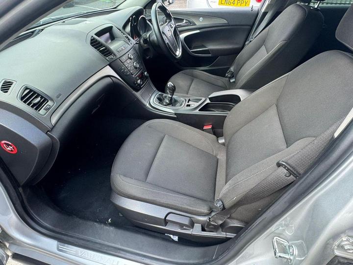 Vauxhall Insignia - 2.0 CDTi ecoFLEX Exclusiv Euro 5 5dr - Image 5