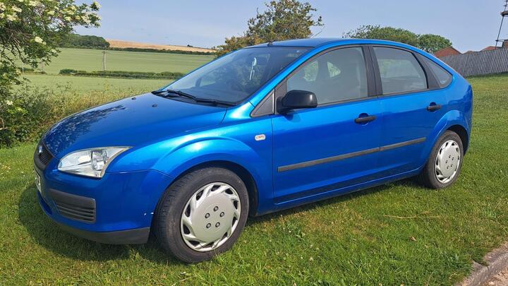 Cheap Ford Focus - 1.6 LX 5dr for sale in Dunstable, Bedfordshire