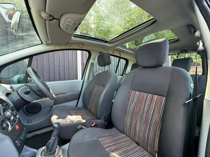 Renault Modus - 1.2 TCe 16v Expression 5dr - ULEZ-PANORAMIC ROOF-BUYNOW - Image 39