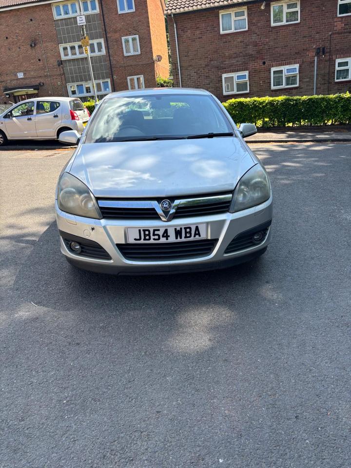 Cheap Vauxhall Astra - 1.4i 16v Club 5dr - fresh mot / full service histo for sale in Birmingham, West Midlands