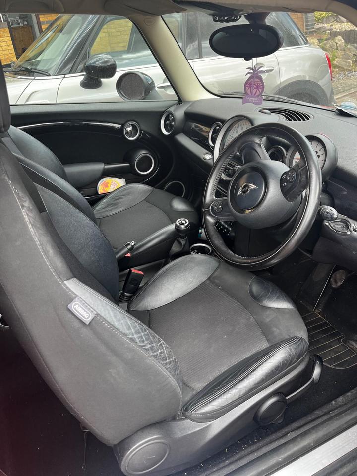 MINI Hatch - 1.6 Cooper Euro 5 (s/s) 3dr - Bodywork very good - Image 8