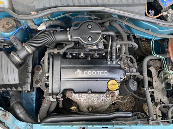 Vauxhall Corsa - 1.2i 16v Club 3dr - Image 28