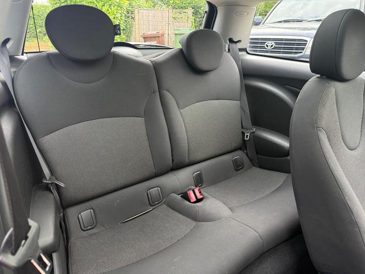 MINI Hatch - 1.6 Cooper Euro 4 3dr - Image 17