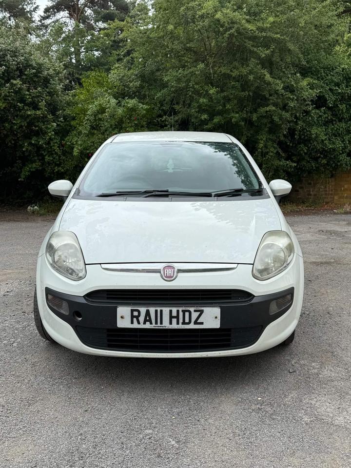 Cheap Fiat Punto Evo - 1.2 Active Euro 5 (s/s) 3dr for sale in Stratford, Bedfordshire