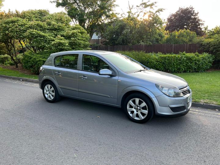 Cheap Vauxhall Astra - 1.6i 16v Design 5dr - 2 Former - ULEZ - FULL MOT for sale in Walsall, West Midlands