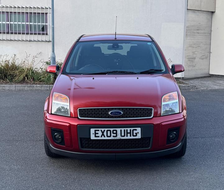 Ford Fusion - 1.6 Plus 5dr - AUTOMATIC, ULEZ FREE - Image 2