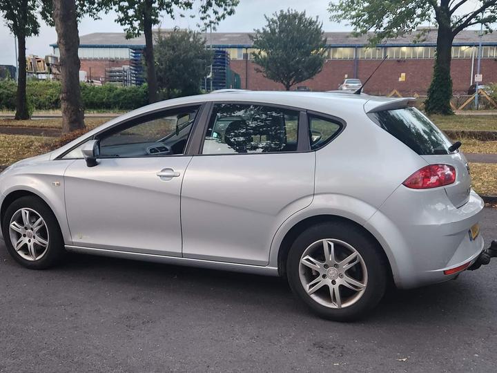 SEAT Leon - 1.6 TDI Ecomotive CR S Copa Euro 5 (s/s) 5dr - Open7Days-Nationwide Delivery - Image 7