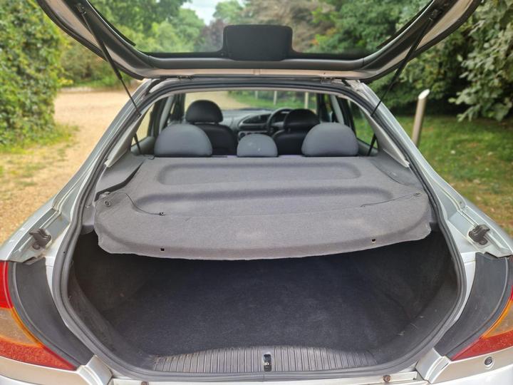 Ford Mondeo - 2.5 V6 ST-24 5dr (sun roof, a/c) - New in stock and ready to go - Image 44