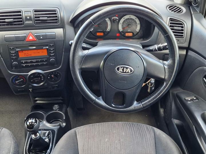 Kia Picanto - 1.1 Strike 5dr - IDEAL FIRST/LEARNER CAR. - Image 25