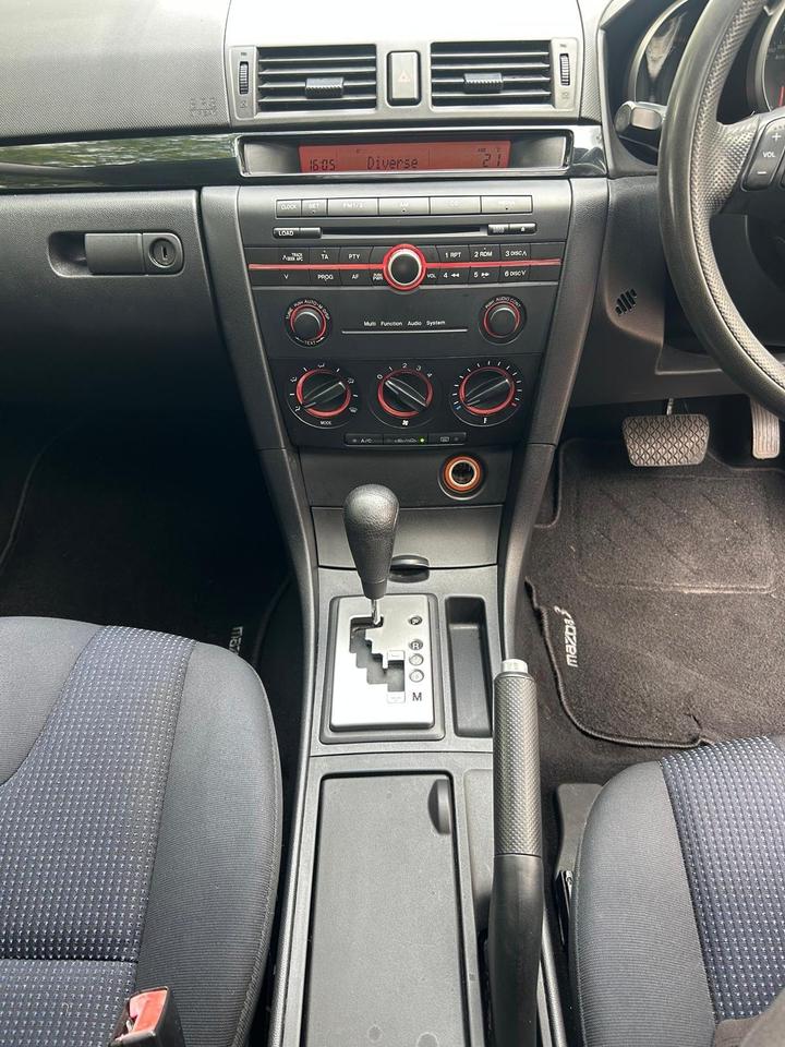 Mazda Mazda3 - 1.6 TS 5dr - AUTOMOT Expiry date 08/08/2025 - Image 21