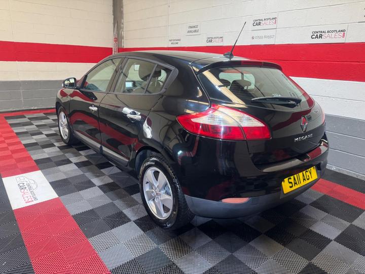 Renault Megane - 1.6 16V Dynamique TomTom Euro 5 5dr - Trade in to clear - Image 22