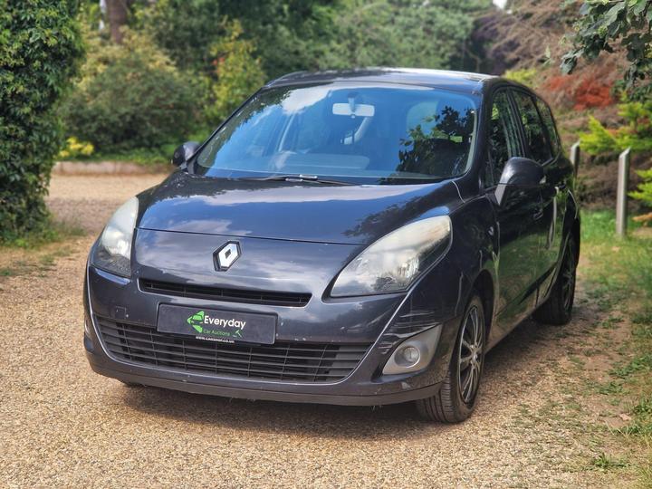 Renault Grand Scenic - 1.5 dCi Expression Euro 5 5dr - New in stock and ready to go - Image 27