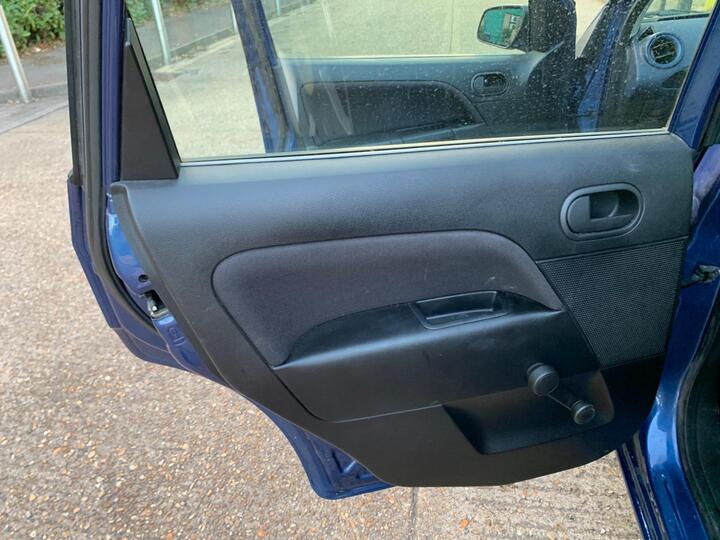 Ford Fiesta - 1.25 Zetec Blue Edition 5dr - Image 46