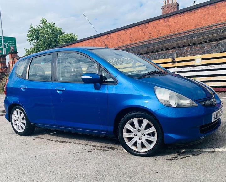 Cheap Honda Jazz - 1.4 i-DSI SE 5dr - MILEAGE ONLY 64405 for sale in Burton upon Trent, Staffordshire