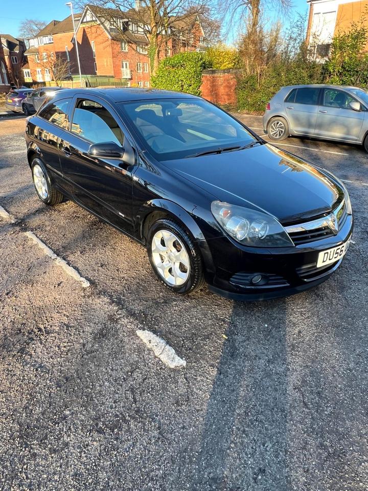 Vauxhall Astra - 1.6i 16v SXi Sport Hatch 3dr - Low Mileage for age! - Image 8