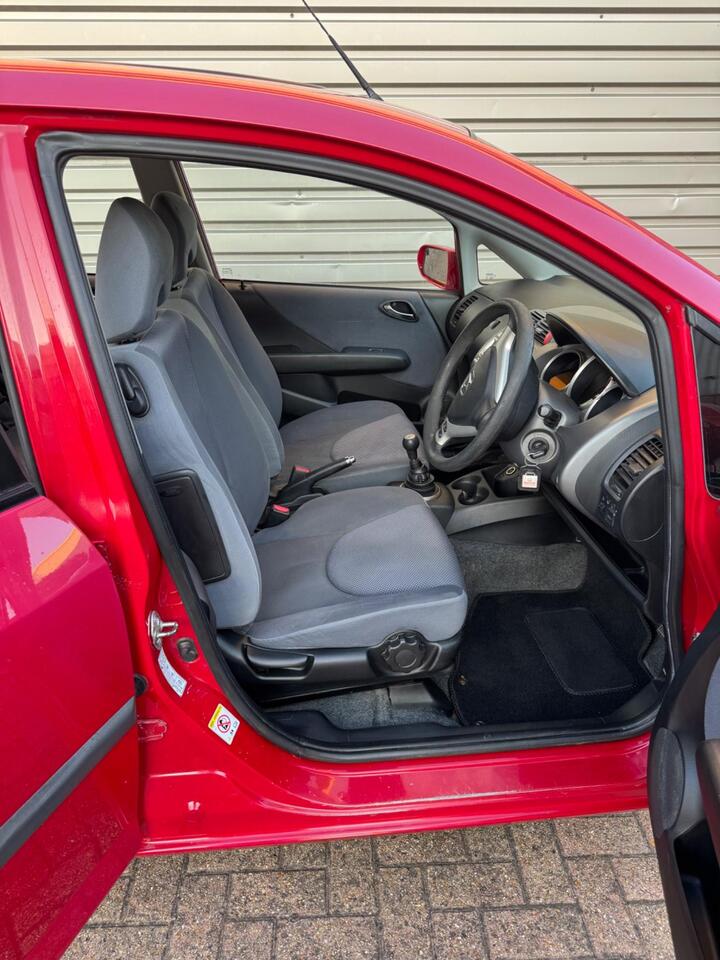 Honda Jazz - 1.4 i-DSI SE 5dr - Full Main dealer service histo - Image 13