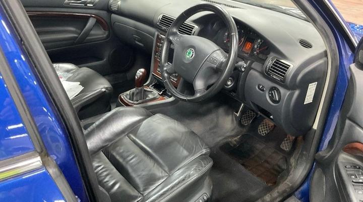 Skoda Superb - 2.0 TDI Pure Drive Elegance 4dr - PART EX WELCOME- DELIVERY - Image 6