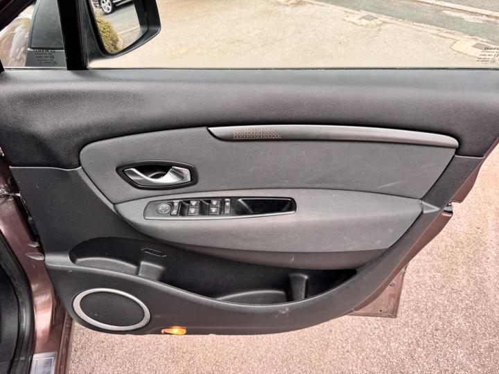 Renault Grand Scenic - 1.5 dCi Dynamique TomTom Euro 5 5dr - 7 SEATS+SERVICE HISTORY - Image 19