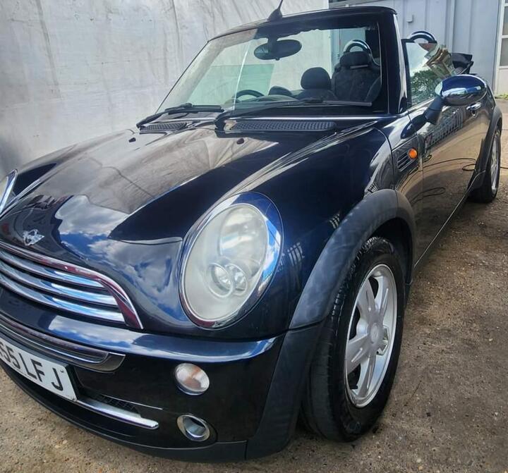 Cheap MINI Convertible - 1.6 One Euro 4 2dr - convertible with 12 months mot for sale in Reading, Berkshire