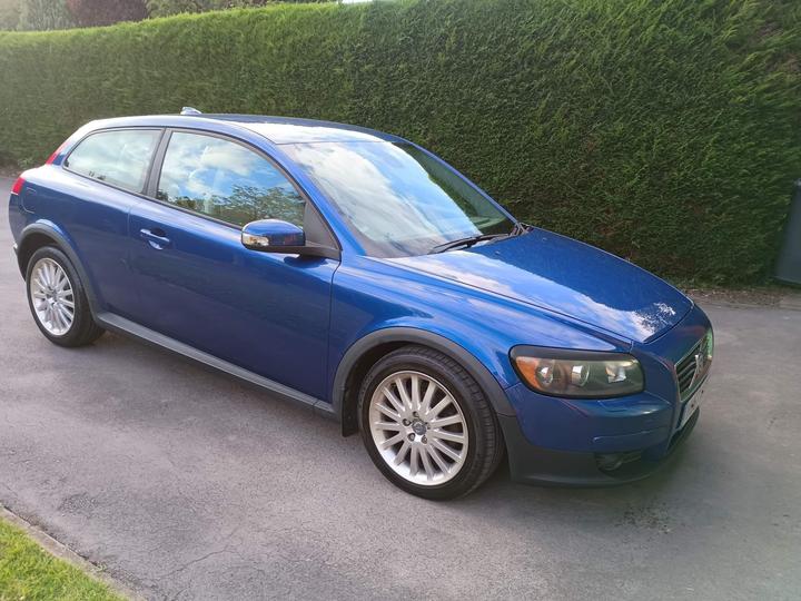 Cheap Volvo C30 - 2.0D SE Lux 2dr - EXCELLENT RELIABLE CAR, FSH for sale in Sheffield, South Yorkshire