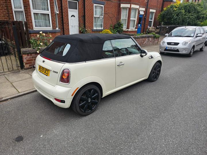 MINI Convertible - 1.6 Cooper Euro 4 2dr - Image 5