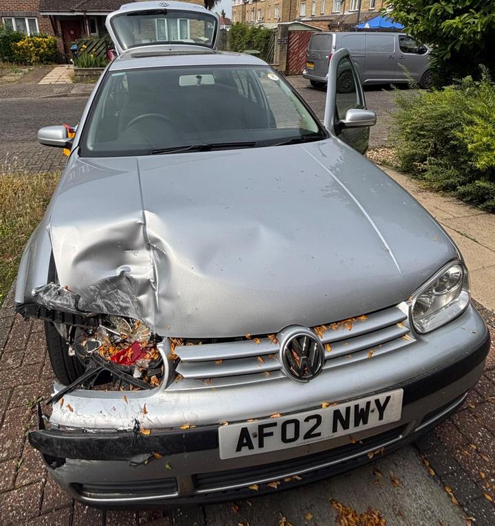 Cheap Volkswagen Golf - 1.6 S 5dr - SELLING FOR SCRAPS for sale in Edgware, Greater London