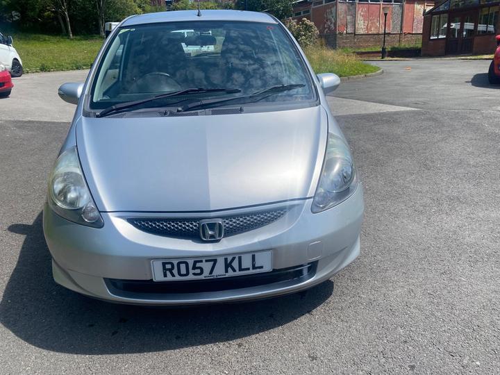 Honda Jazz - 1.4 i-DSI SE 5dr - Low miles, long MOT, 2 x keys - Image 2