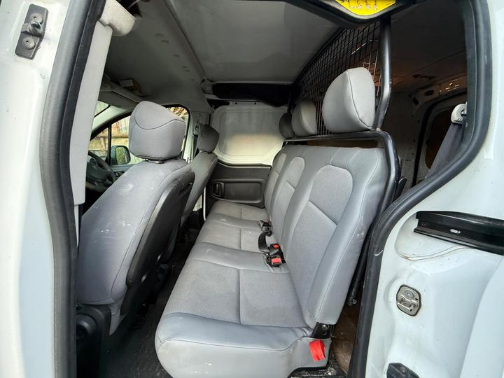 Peugeot Partner - 1.6 HDi S Crew Van L2 H1 4dr - NON RUNER-NEED NEW ENGINE - Image 4