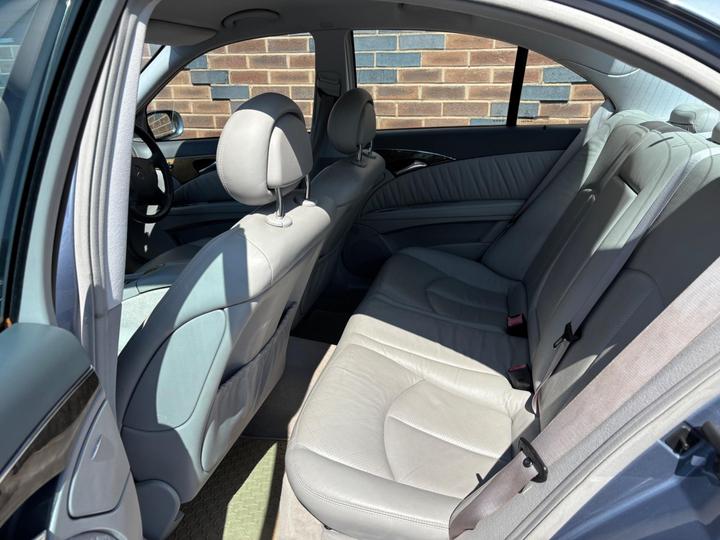 Mercedes-Benz E Class - 3.2 E320 CDI Avantgarde 4dr - **PART EXCHANGE TO CLEAR** - Image 9