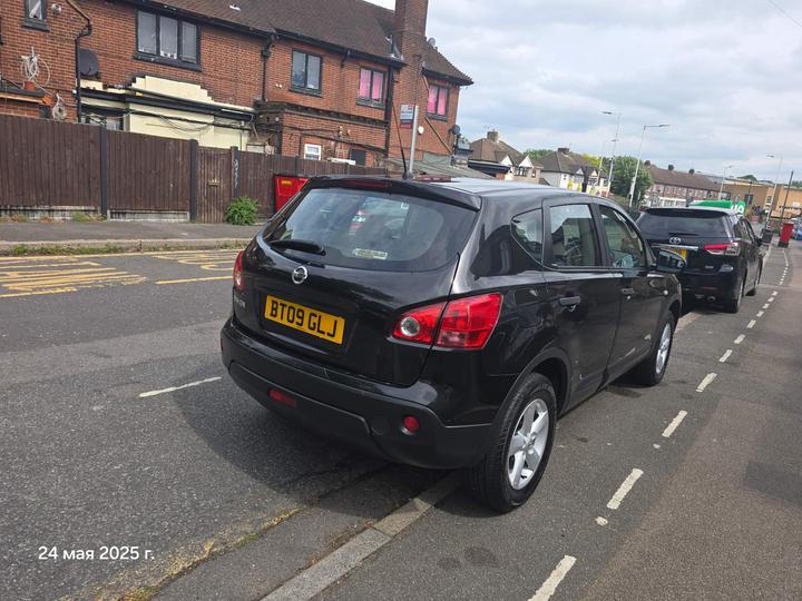 Nissan Qashqai - 1.6 Visia 2WD 5dr - No issues at all... - Image 5