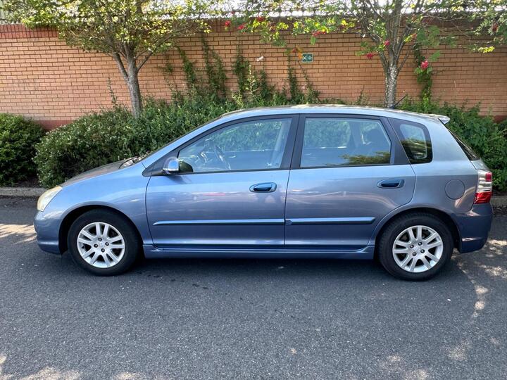 Honda Civic - 1.6 i-VTEC Executive 5dr - GOOD SPEC ULEZ MOT SRV HISTORY - Image 8