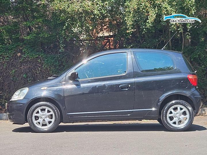 Toyota Yaris - 1.3 VVT-i Colour Collection 3dr - MORE INFORMATION COMING SOON - Image 4