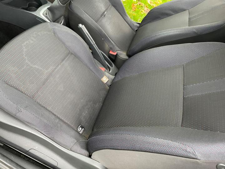 Renault Clio - 1.4 16v Dynamique 3dr - full mot 2 keys - Image 7