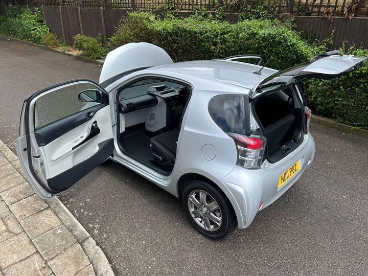 Toyota iQ - 1.0 VVT-i 2 Euro 5 3dr - 2 KEYS SERVICE HISTORY - Image 58
