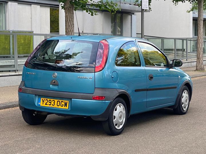Vauxhall Corsa - 1.2i 16v Club 3dr - Image 2