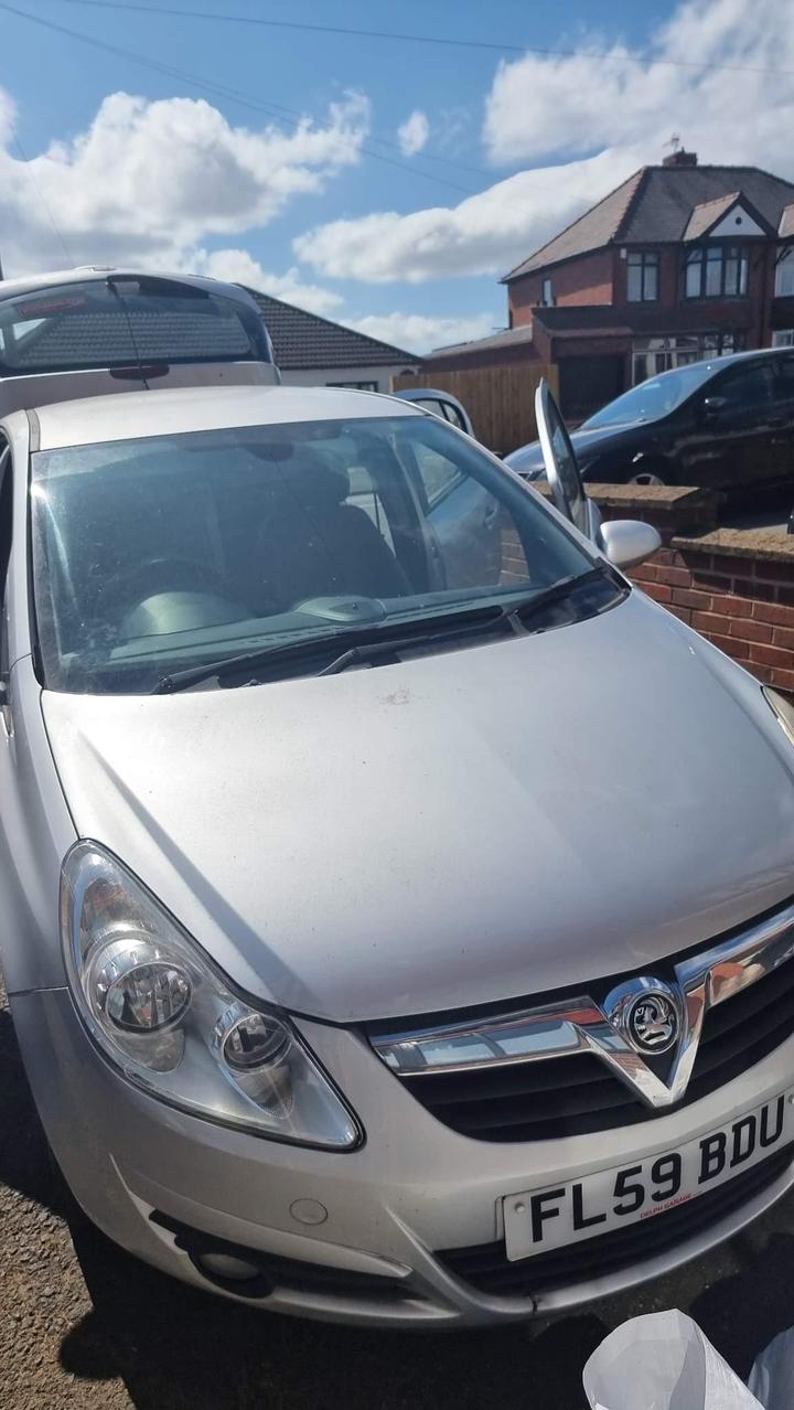 Cheap Vauxhall Corsa - 1.2i 16v Design 5dr (a/c) for sale in Dudley, West Midlands