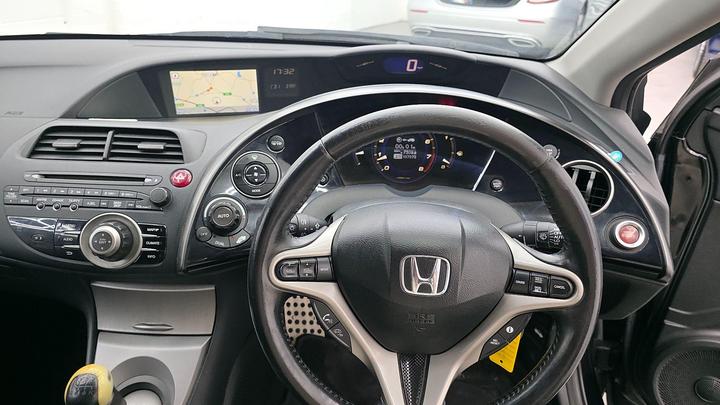 Honda Civic - 1.8 i-VTEC EX 5dr - ULEZ PETROL NO SATNAV 18" - Image 23