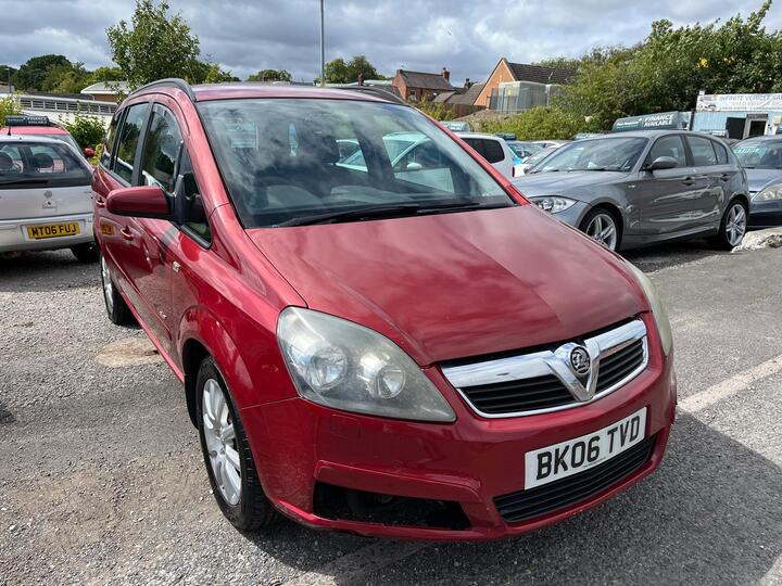 Cheap Vauxhall Zafira - 2.2 16V Club Auto Euro 4 5dr - P/EX TO CLEAR, MOT MARCH 2026 for sale in Alfreton, Derbyshire