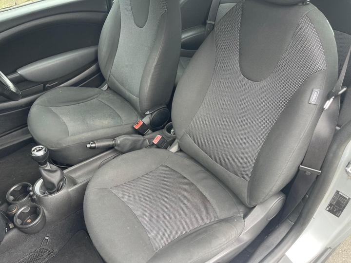 MINI Hatch - 1.4 One Euro 4 3dr - Full MOT 2 Remote Keys - Image 10