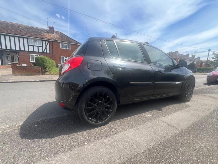 Renault Clio - 1.2 Dynamique Euro 4 5dr - LADY OWN 2 years - Image 4
