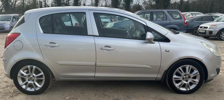 Vauxhall Corsa - 1.2i 16v Design 5dr (a/c) - SERVICE HISTORY-LONG MOT - Image 8