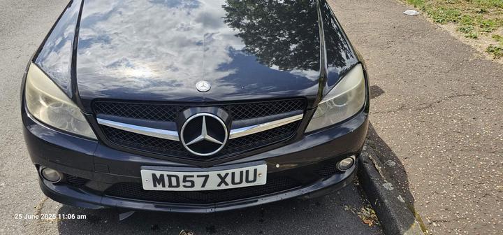 Mercedes-Benz C Class - 2.1 C220 CDI Sport Auto Euro 4 4dr - Image 3