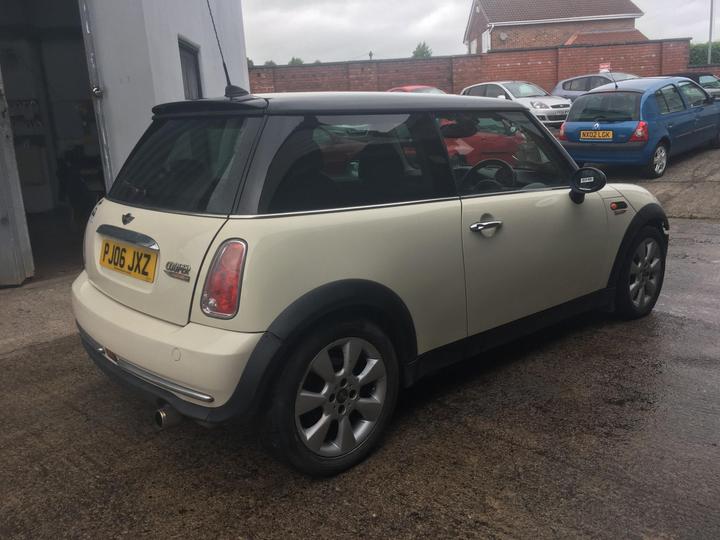 MINI Hatch - 1.6 Cooper Euro 4 3dr - 12 month mot hpi clear car - Image 15