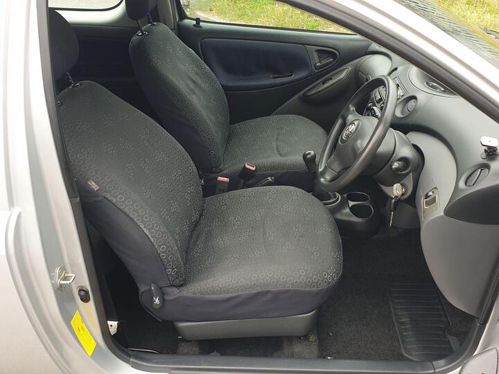 Toyota Yaris - 1.0 VVT-i T3 3dr - PART EXCHANGE CLEARANCE - Image 9
