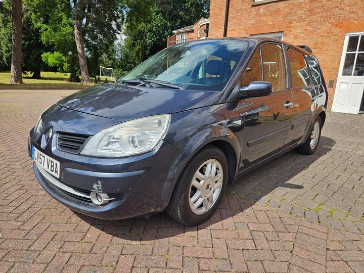 Cheap Renault Grand Scenic - 2.0 VVT Dynamique S 5dr - *** 7 SEATS, DVD SCREENS *** for sale in Coventry, West Midlands