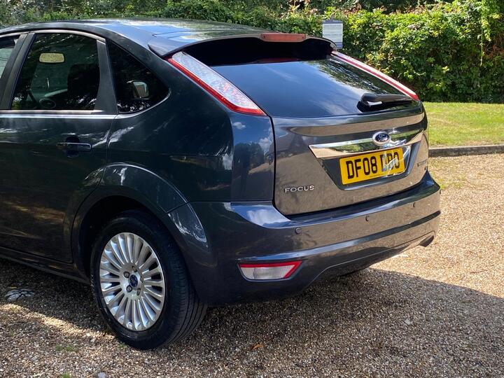 Ford Focus - 1.8 Titanium 5dr - TITANIUM SPEC/ULEZ/MANUAL - Image 15