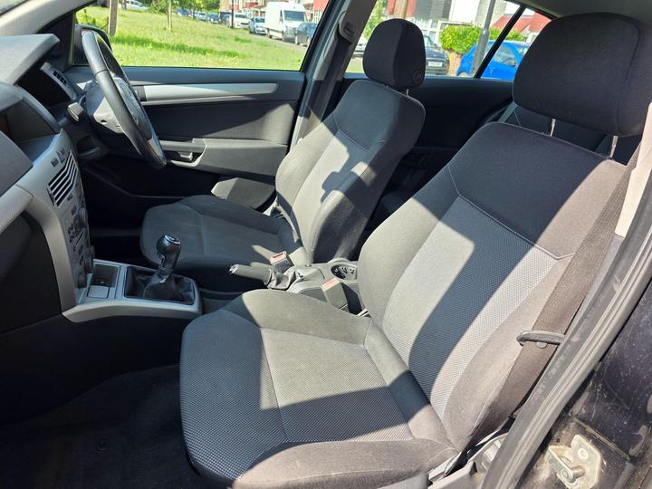 Vauxhall Astra - 1.4i 16v Active 5dr - FUL SERVICE HIST+NEW MOT+CHEAP - Image 34