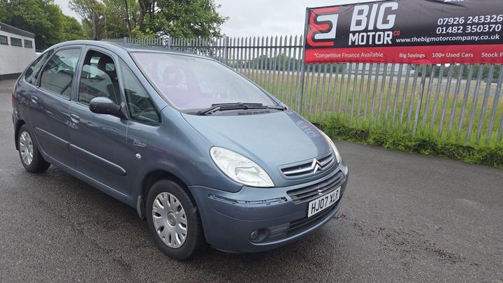 Cheap Citroen Xsara Picasso - 2.0i 16V Desire 5dr - 7 seater for sale in Kingston upon Hull, East Riding of Yorkshire